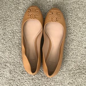 Tory Burch Flats Size 8.5 in excellent condition